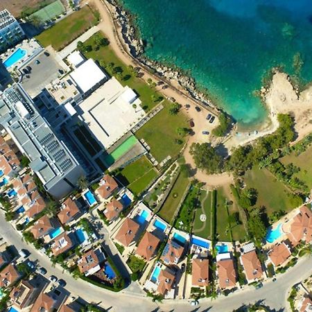 Amber - Coralli Beachfront Apartment بروتاراس المظهر الخارجي الصورة