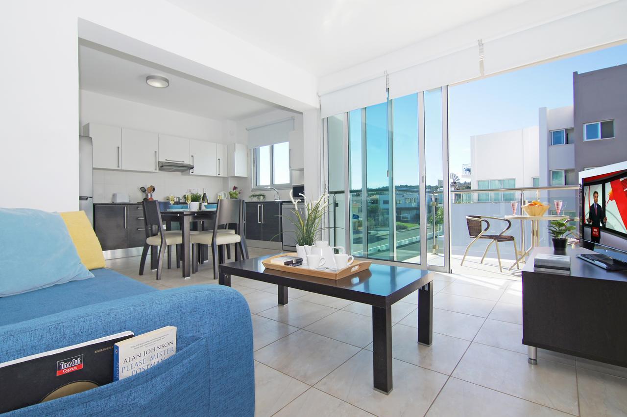 Amber - Coralli Beachfront Apartment بروتاراس المظهر الخارجي الصورة