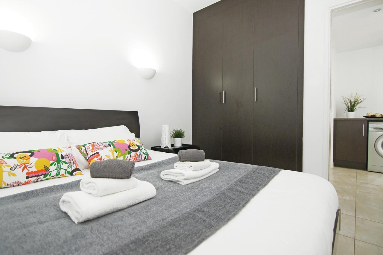 Amber - Coralli Beachfront Apartment بروتاراس المظهر الخارجي الصورة